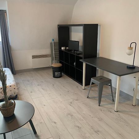 Joli Studio Avec Garage Prive Apartment ตาร์บ ภายนอก รูปภาพ